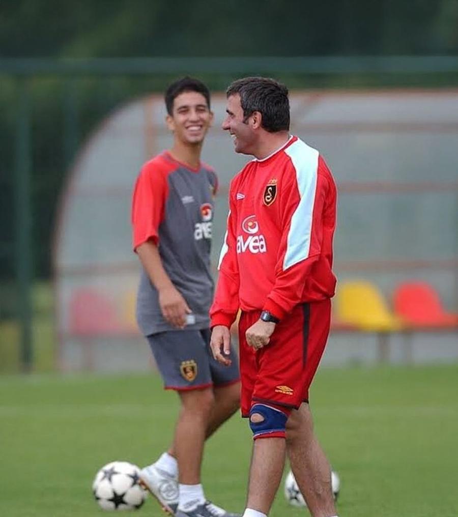 Gheorghe Hagi și Arda Turan / sursa foto: X Fotbalistul lansat de Hagi, mesaj către Trump și Putin: „De ce se tem atât de mult?”