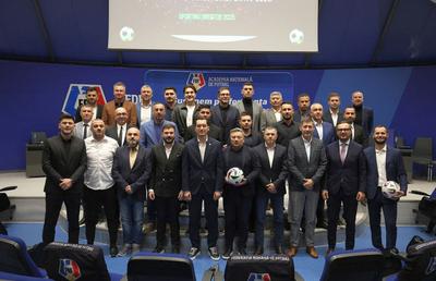 Iată a doua generație de directori sportivi care a absolvit astăzi cursurile FRF! Multe nume importante: „Extraordinar! Noi credeam că le știm pe toate”
