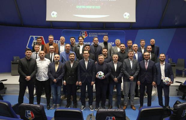 Iată a doua generație de directori sportivi care a absolvit astăzi cursurile FRF! Multe nume importante: „Extraordinar! Noi credeam că le știm pe toate”