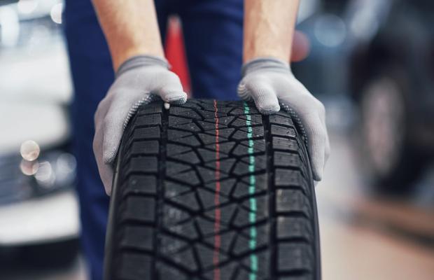 Cum alegi anvelopele potrivite pentru mașina ta: ghid complet