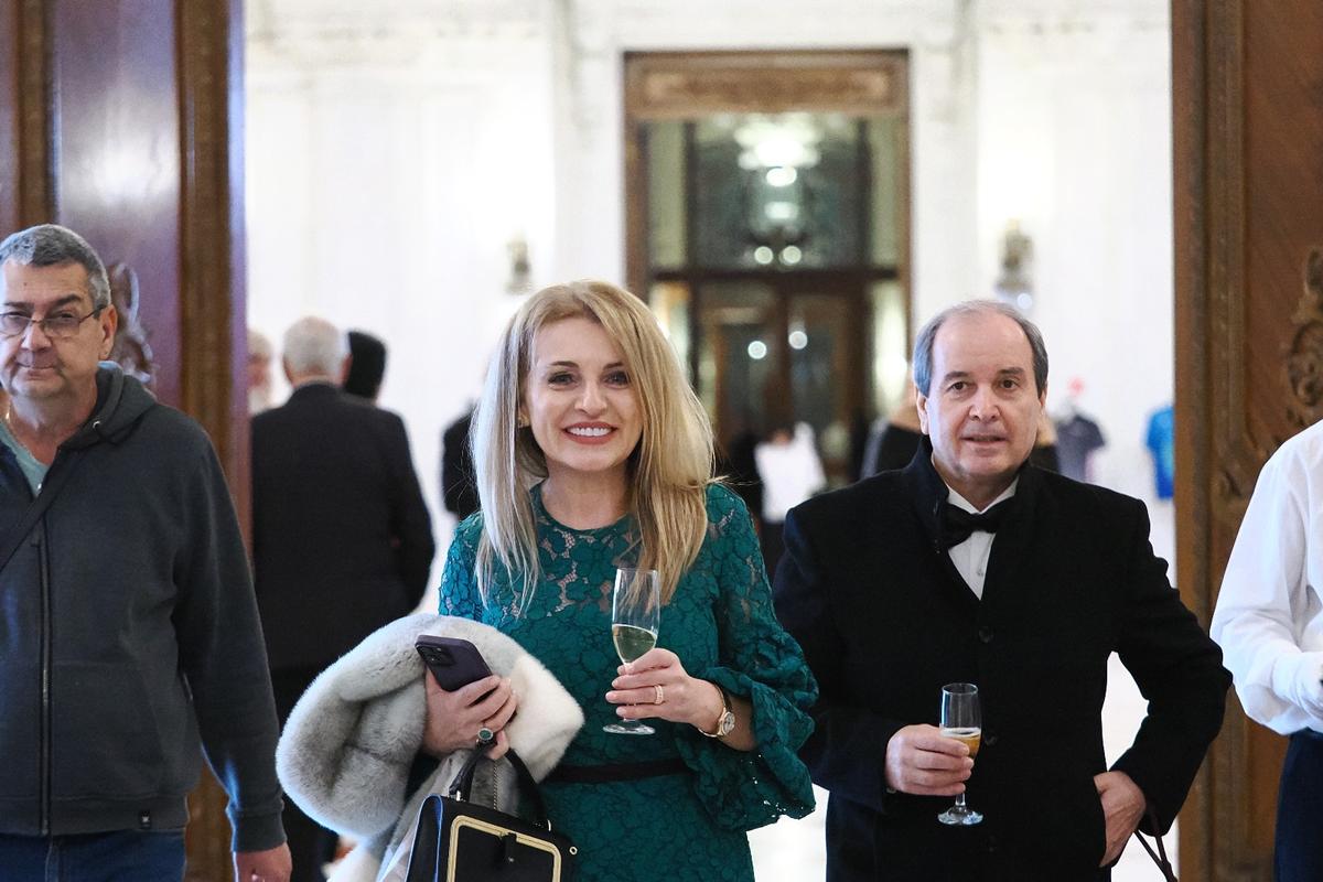 Gala Canotajului românesc a sărbătorit fastuos la Palatul Parlamentului 100 de ani de medalii, strălucire și muncă