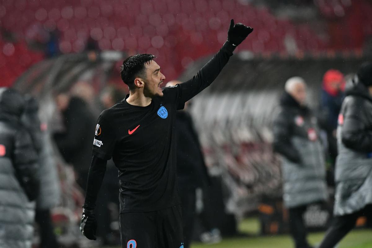 Elias Charalambous s-a pus scut în fața unui fotbalist, iar pe altul l-a criticat: „O mare greșeală”