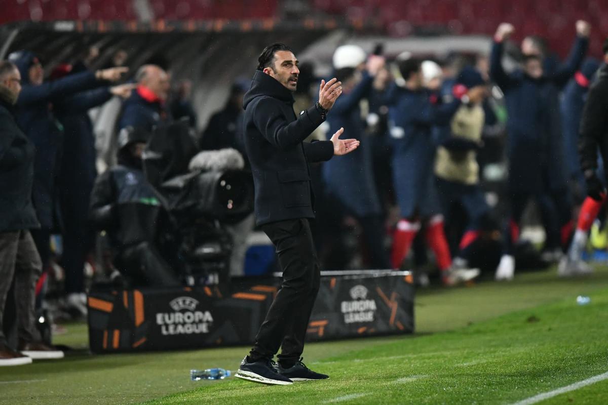Imagini de la finalul meciului Steaua Roșie - FCSB
