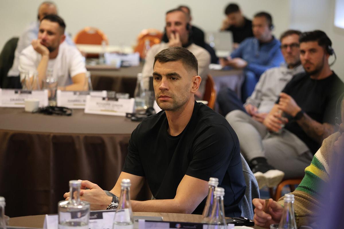 Imagini de la Cursul de Director Sportiv, organizat de FRF