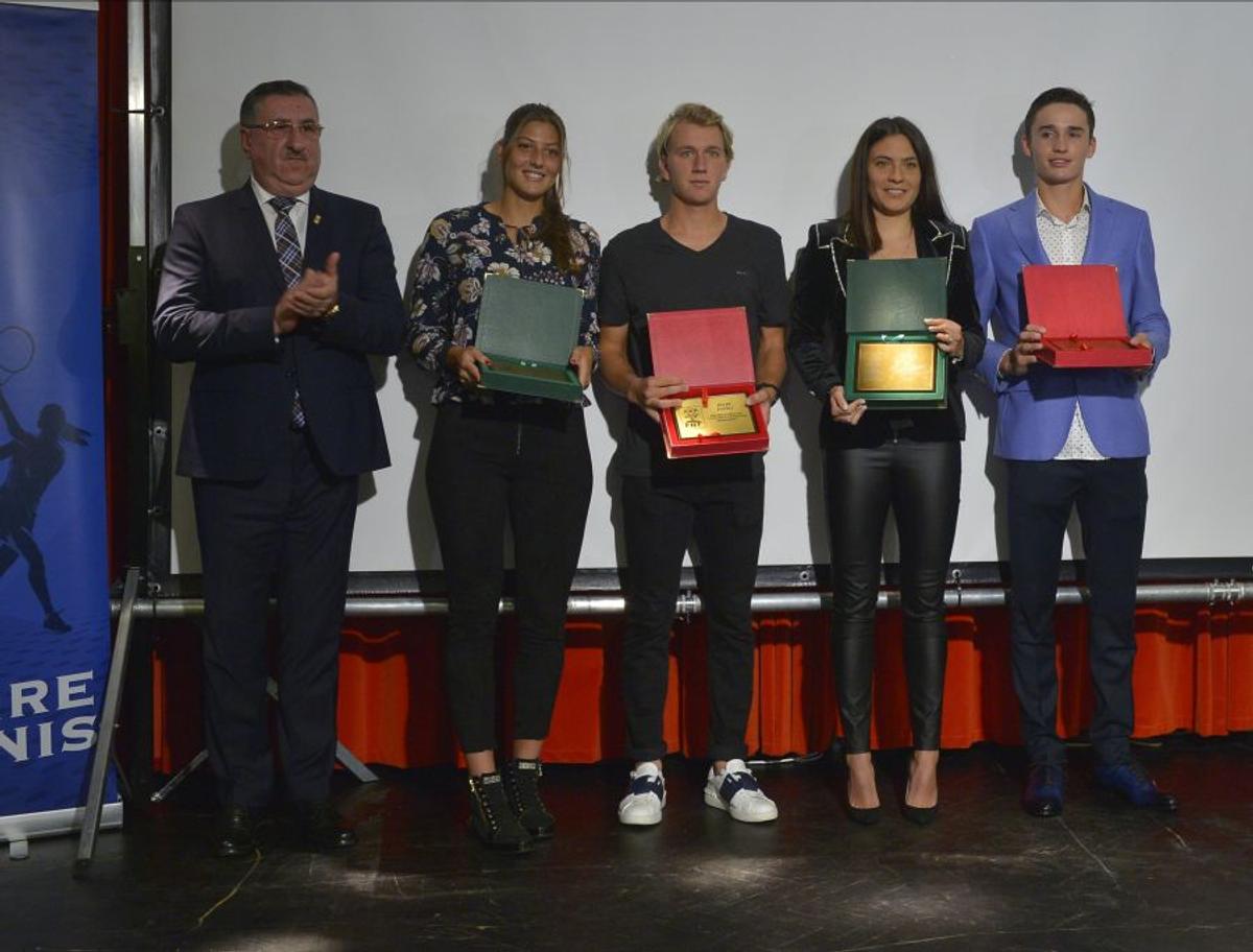 FOTO Simona Halep a surprins pe toată lumea » A luat microfonul și l-a chemat pe scenă pe Toni Iuruc