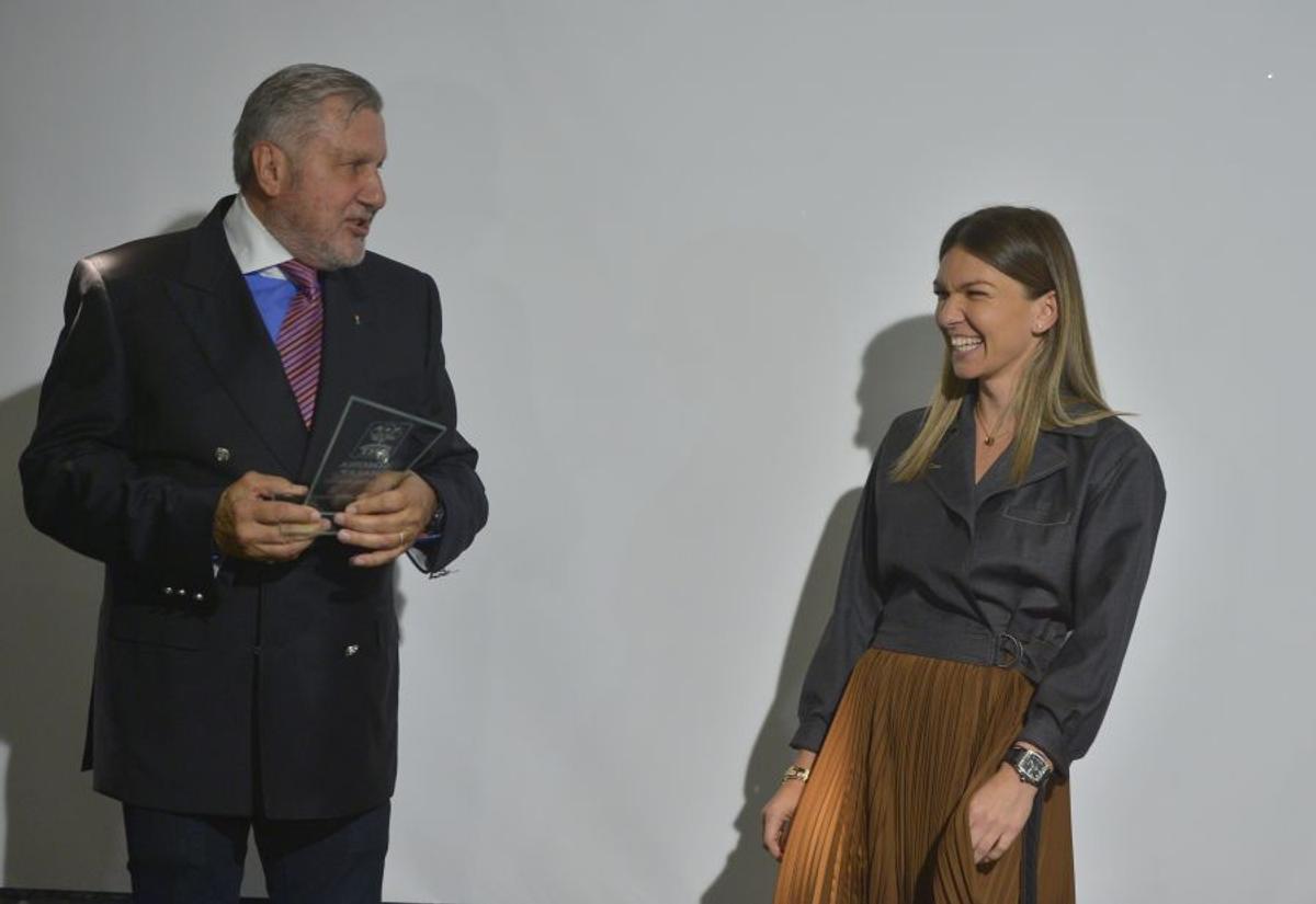 GALA TENISULUI ROMÂNESC // VIDEO Simona Halep, cea mai bună jucătoare din 2019! Ce a declarat campioana de la Wimbledon