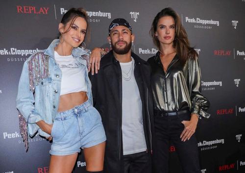 Neymar declanșează un scandal uriaș la sfârșit de an. Petrecere cu 500 de invitați în Brazilia, una dintre cele mai afectate țări de pandemie din America de Sud, cu 7,5 milioane de cazuri de coronavirus și peste 190.000 de decese.