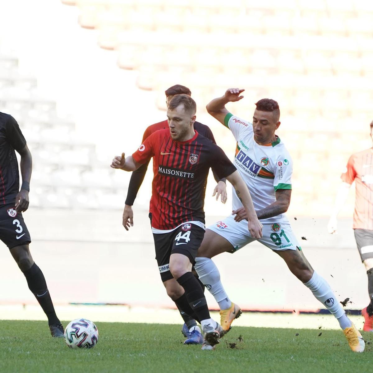 VIDEO Alexandru Maxim e de NEOPRIT în Turcia! Gol senzațional în Gaziantep - Alanyaspor + e în topul golgeterilor din Turcia