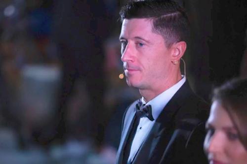 Lewandowski, cel mai bun fotbalist al anului în viziunea fanilor la Globe Soccer Awards // foto: captură Twitter