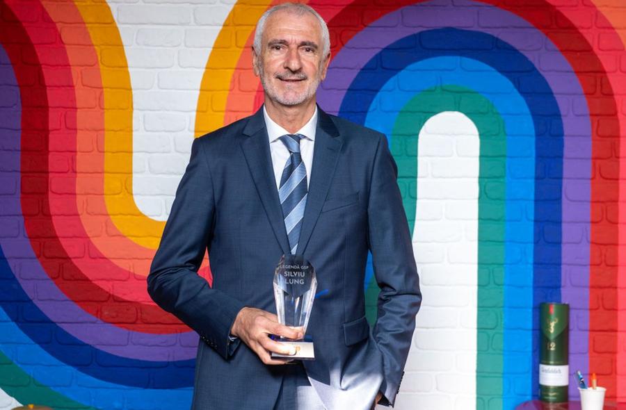 Silviu Lung despre viața de fotbalist la Craiova în anii '70, teribila finală cu AC Milan și fuga disperată de la Revoluție: „Le puneam apă în pahar lui Oblemenco și Deselnicu”
