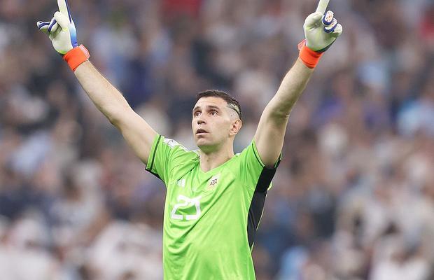 Fostul campion mondial din 2018 l-a insultat pe Emiliano Martinez și a stârnit furia fotbaliștilor Argentinei: „Cel mai mare rahat din fotbal!”