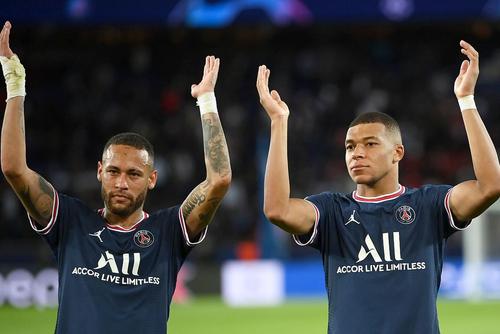 Kylian Mbappe, în dreapta, alături de Neymar // foto: Guliver/gettyimages