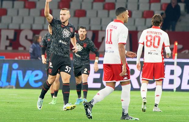 Decisiv! George Pușcaș o duce pe Genoa pe podiumul Serie B