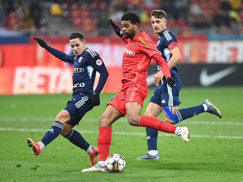 Edjouma e fotbalistul cu cel mai mare index InStat de la FCSB, 233, peste el, din toată Liga 1, sunt doar Bancu (242), Vătăjelu (235) și Yuri (234) // FOTO: Imago