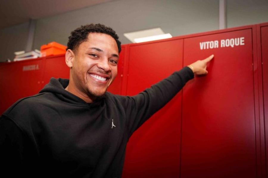 FOTO: Twitter @FC Barcelona Barcelona Roque'nRolla » Transfer oficializat de catalani: „tigrul” de 40 de milioane a venit să-i ia locul lui Lewandowski