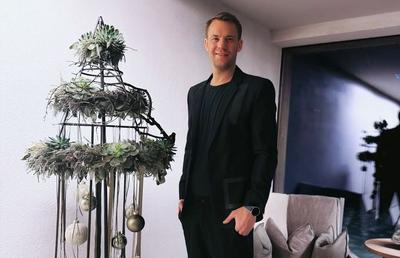Ce-a vrut și ce-a ieșit! » Manuel Neuer a ajuns de râsul fanilor cu așa-zisul său pom de Crăciun