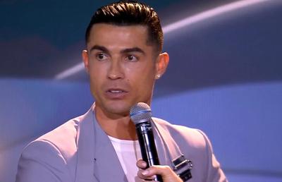 Cristiano Ronaldo a urcat pe scenă și s-a luat de organizatorii Balonului de Aur: „O spun aici, în fața tuturor!”