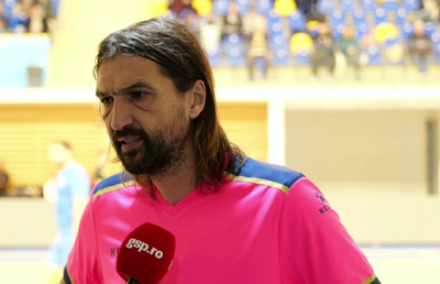 Dan Alexa a numit favorita la titlu, apoi a încercat un exercițiu de imaginație: „Dacă Louis Munteanu era la Rapid și poza în tricoul Stelei...”