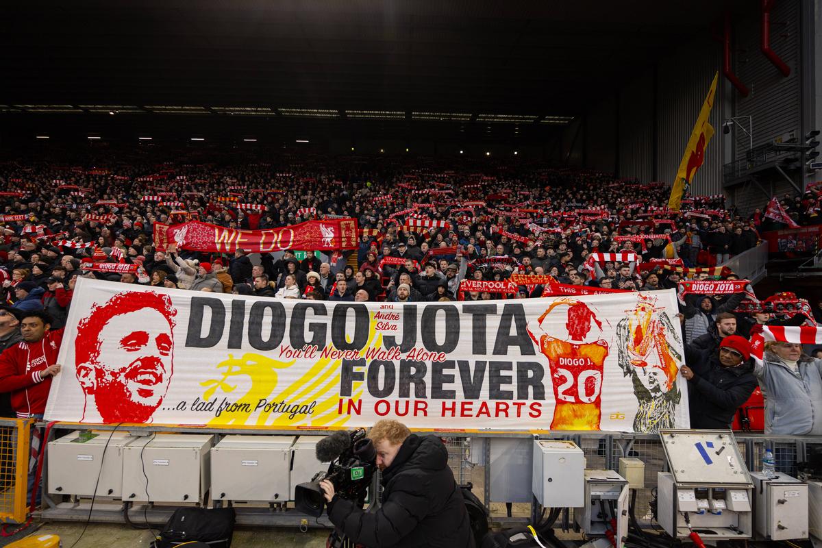 Liverpool, victorie la limită de „Boxing Day” cu „lanterna roșie” Wolverhampton. Premieră Wirtz, într-un meci încărcat de emoție