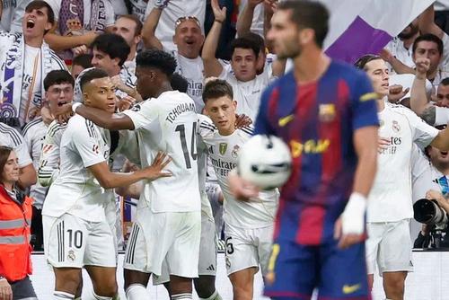 Șapte miliardari în fotbal » Așa arată topul celor mai valoroase echipe de pe continent // foto: sportal.blic.rs