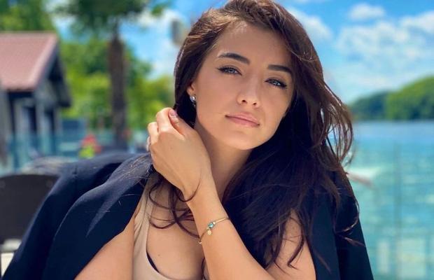 FOTO Ea se află în spatele formei de invidiat a lui Dennis Man! Cum arată fosta Miss Arad cu care fotbalistul se iubește de 7 ani