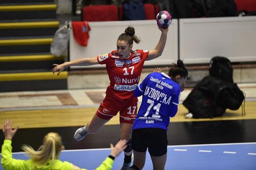 Marta Lopez a făcut un meci excelent pentru Vâlcea FOTO Raed Krishan