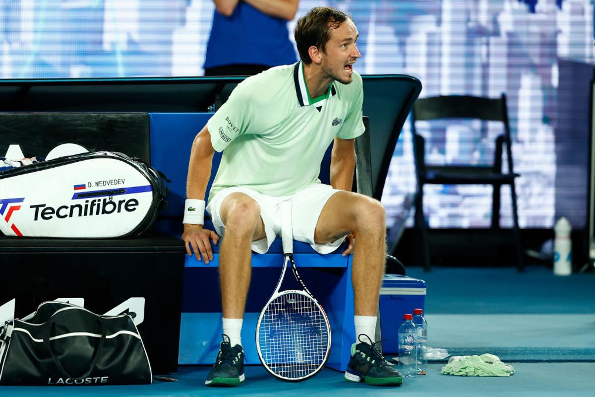 Daniil Medvedev a primit cea mai mare amendă din istoria Australian Open » Ce sumă trebuie să plătească după scandalul din semifinale