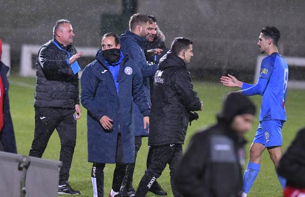 Situație incredibilă în Liga 1! Un club „refuză” banii din drepturile TV : „Contabilul e în concediu” » Amenințare dură: „Facem plângere penală”