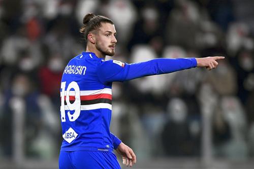Salernitana, ultima clasată din Serie A, ar fi ajuns la un acord pentru împrumutul lui Radu Drăgușin (19 ani).