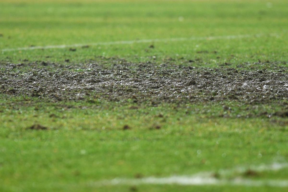 U Cluj - Rapid 0-0 s-a jucat în noroi