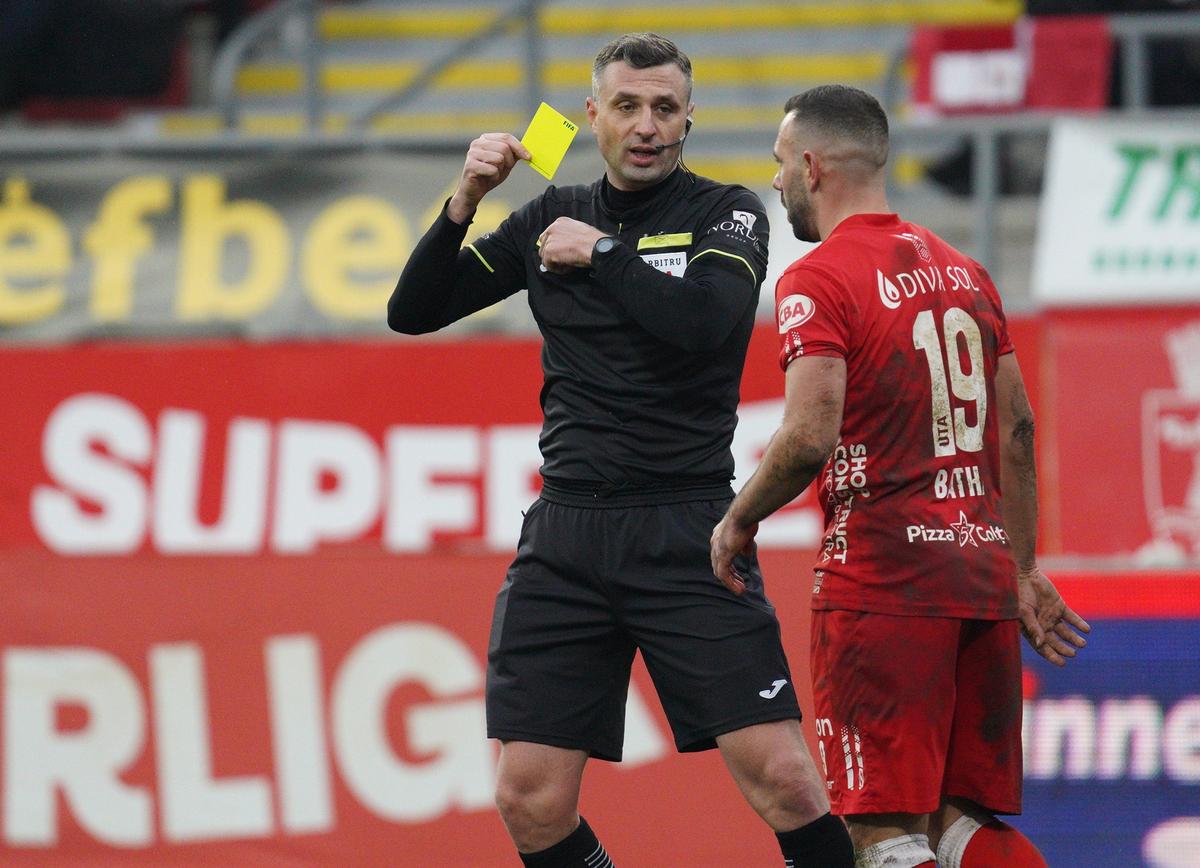 Așa, da! Gazonul de pe Arena Națională arată impecabil, cu câteva ore înainte de FCSB - Farul