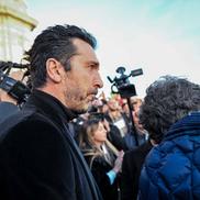 Gianluigi Buffon a fost printre cei 30.000 de oameni prezenți la înmormântarea legendei italiene Gigi Riva (foto: Imago)