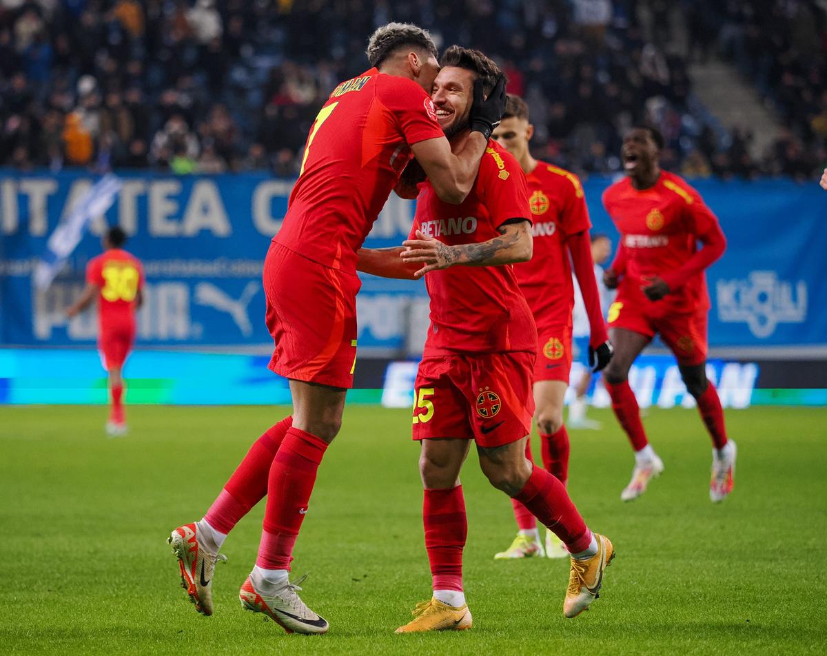 Cele mai spectaculoase imagini din Universitatea Craiova - FCSB