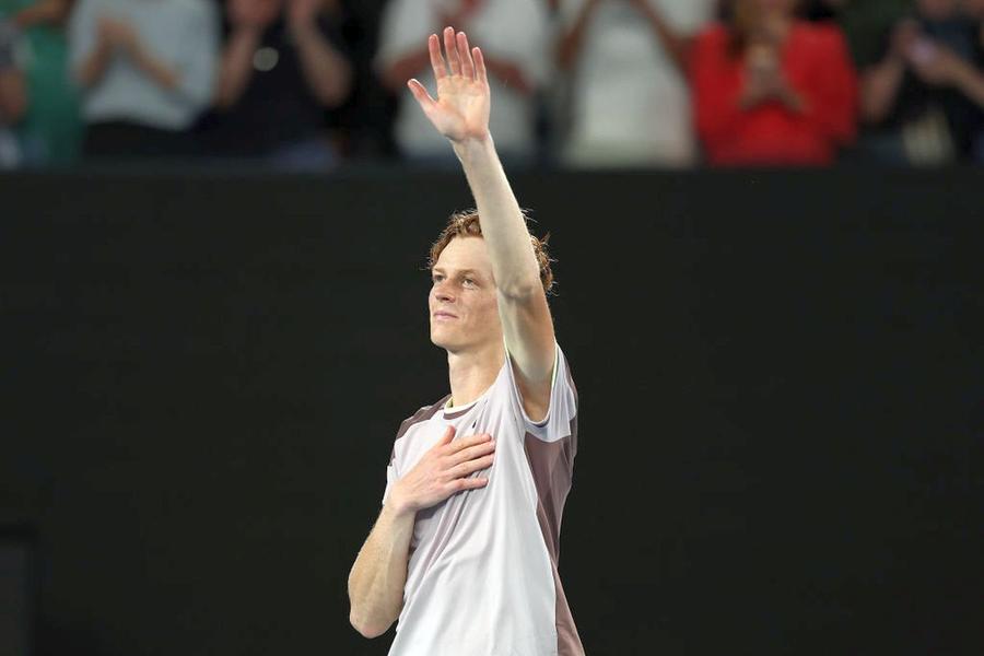 Jannick Sinner/ foto: Guliver/GettyImages Mouratoglou a „explodat” în „cazul Sinner”! » Îl compară cu ce a pățit Simona Halep: „Am fost șocat! Există un dublu standard”