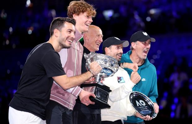 Jannik Sinner sau Carlos Alcaraz? Darren Cahill vorbește despre noul superstar de care tenisul actual are nevoie