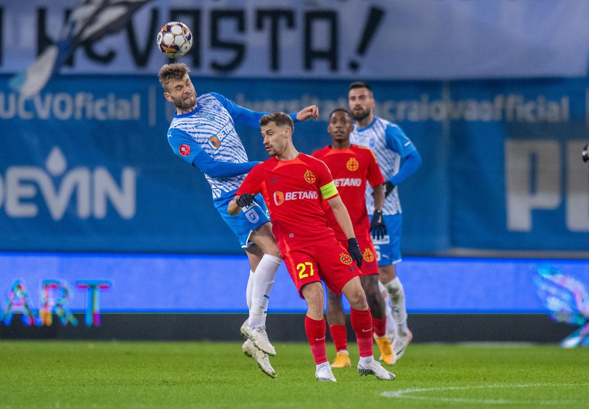 Cele mai spectaculoase imagini din Universitatea Craiova - FCSB