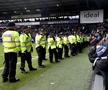 Sânge și fani pe teren! Incidente grave în Cupa Angliei » West Brom - Wolves, suspendat 34 de minute după confruntarea violentă din tribune