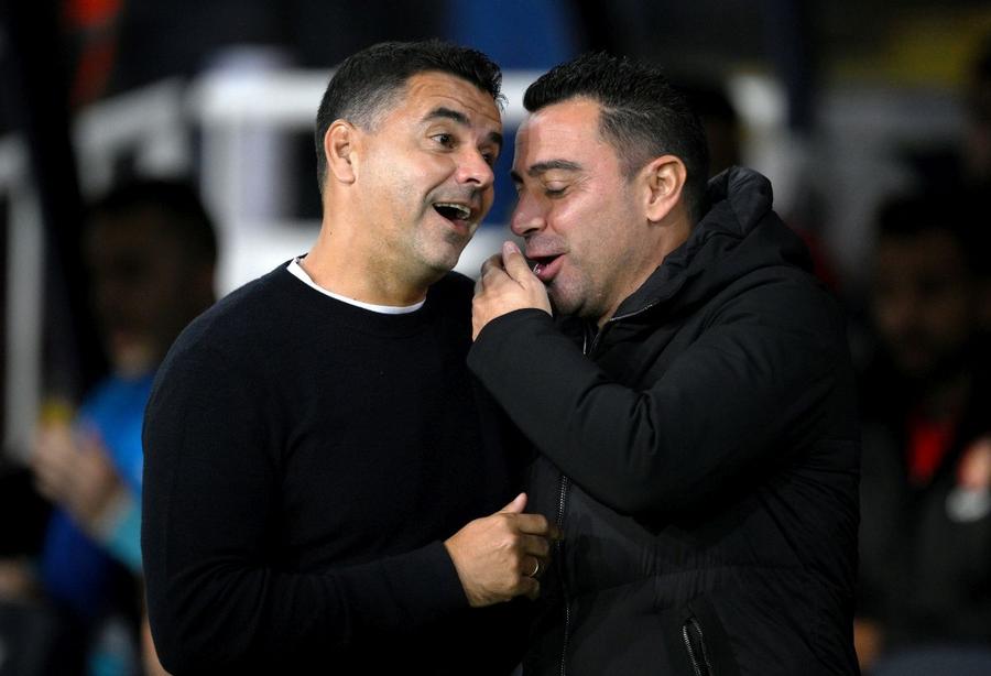 Cine l-ar putea înlocui pe Xavi la Barcelona » Trei variante surprinzătoare pentru catalani!