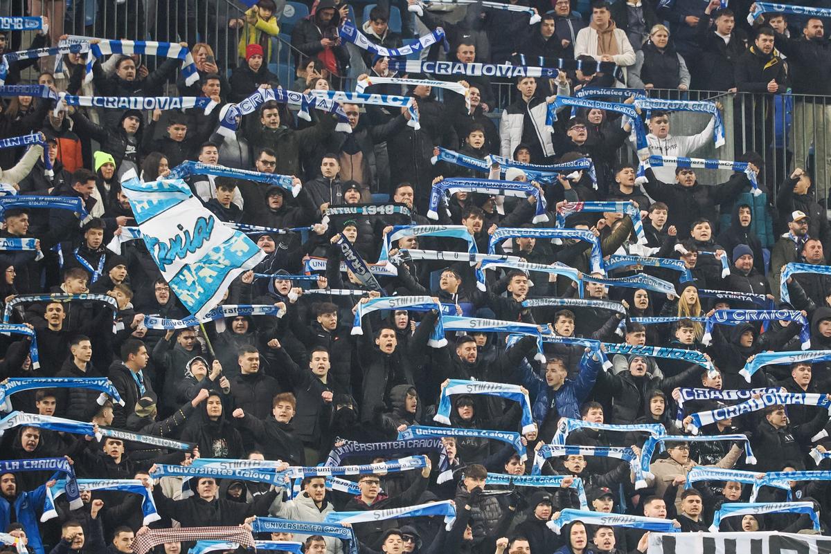 Cele mai spectaculoase imagini din Universitatea Craiova - FCSB