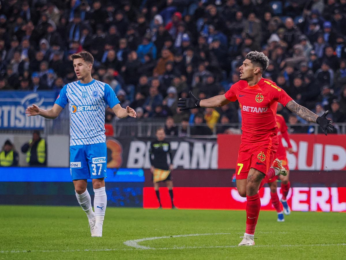 Cele mai spectaculoase imagini din Universitatea Craiova - FCSB