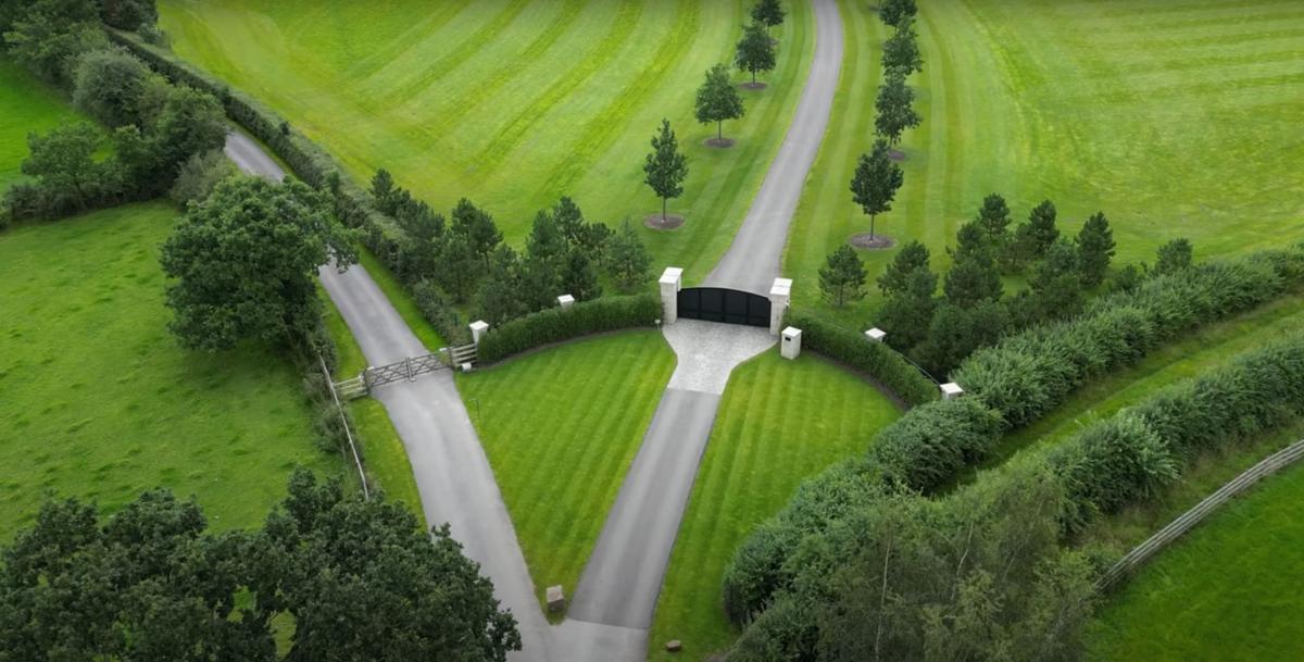 Casa lui Wayne și Coleen Rooney