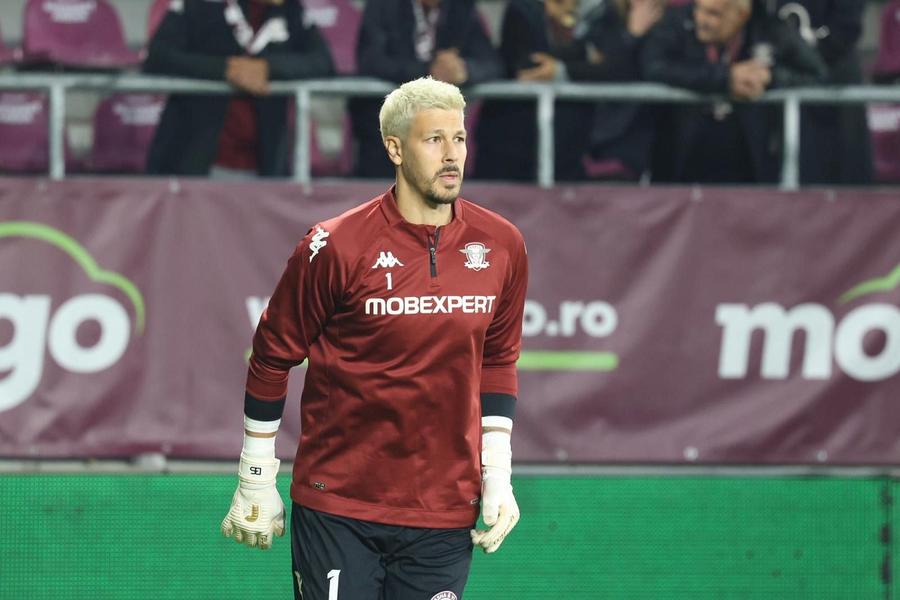 Benjamin Siegrist a părăsit-o pe Rapid, nemulțumit de statutul de rezervă. Foto: Ionuț Iordache, GSP Parteneriatul Genoa-Rapid, sub comanda lui Dan Șucu, 12 luni mai târziu » Realitate greu de mascat: cine a crescut și cine a rămas pe loc