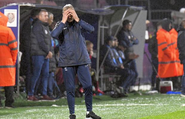 Dat afară din Superliga, antrenorul n-a mai rezistat și a izbucnit: „Hai să vă spun cum a stat treaba! De ce a plecat înainte de meciul cu FCSB?”