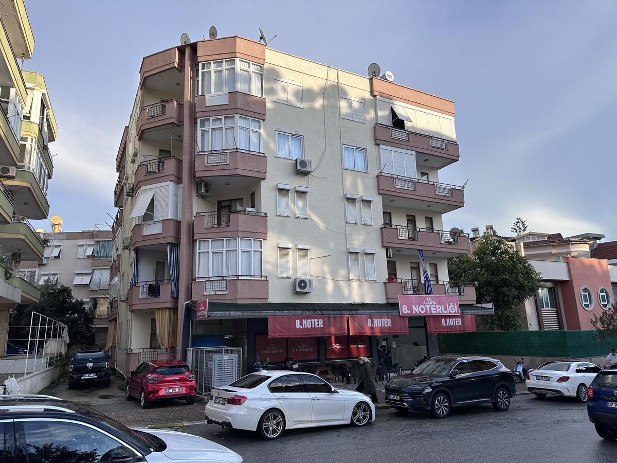 Surpriza uriașă din Alanya: ce am găsit acasă la Ianis Hagi » „Prințul” captiv în raiul pensionarilor