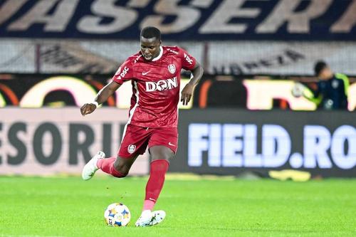 Kurt Zouma, în tricoul CFR-ului // FOTO: Imago Images