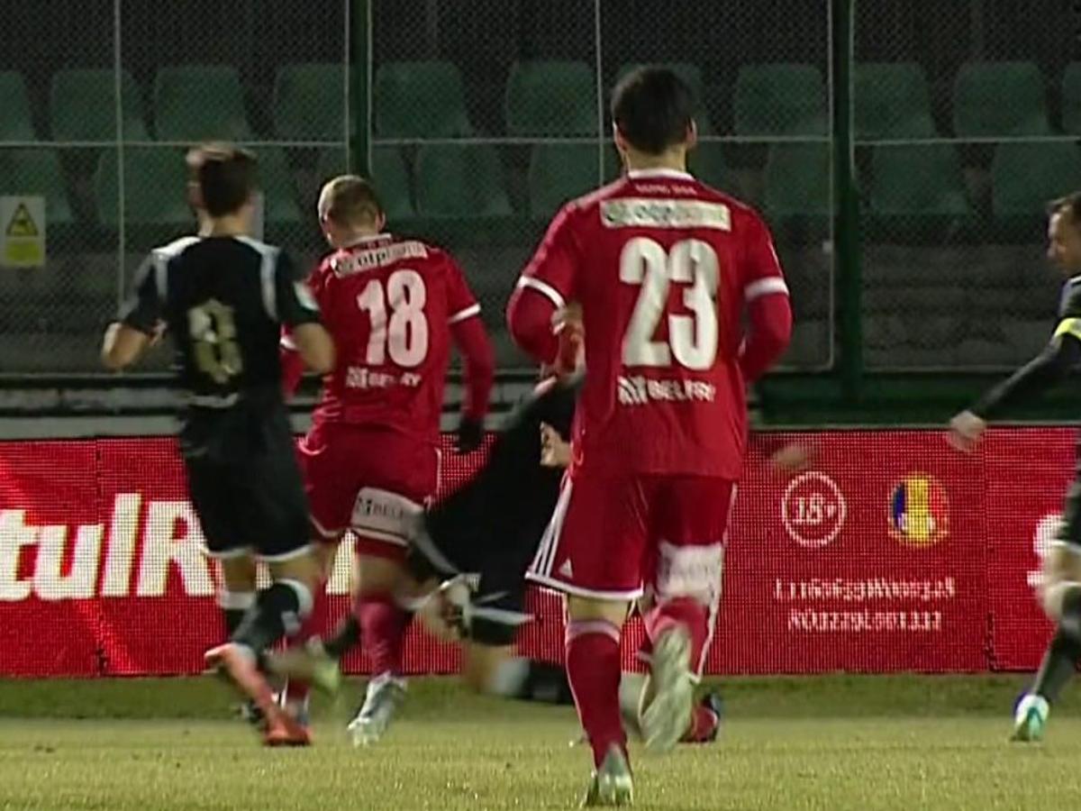 SEPSI - POLI IAȘI // FOTO Greșeli uriașe de arbitraj în primul meci din play-out
