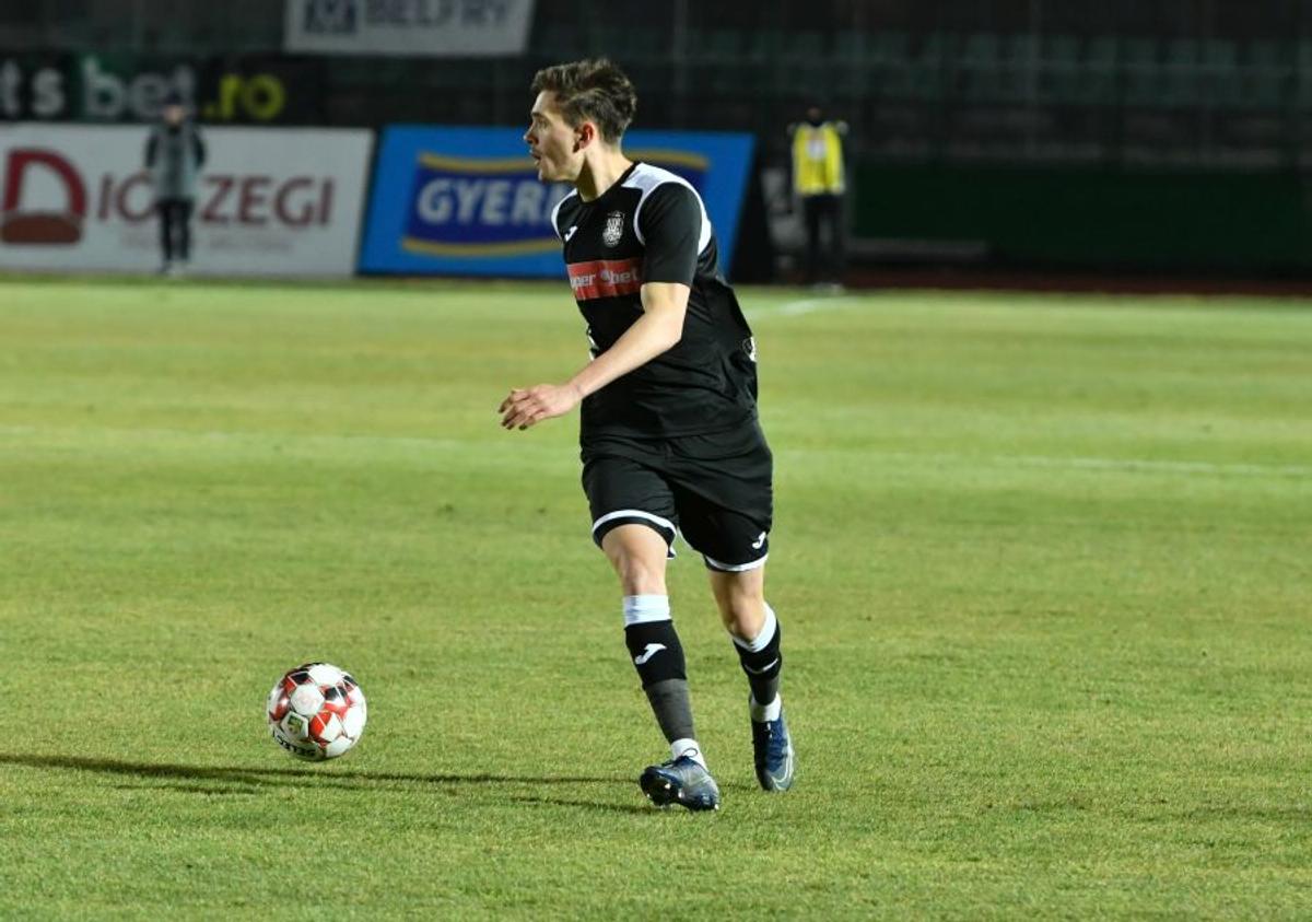 Decizie surprinzătoare în plină pandemie: clubul din Liga 1 care-și trimite jucătorii acasă