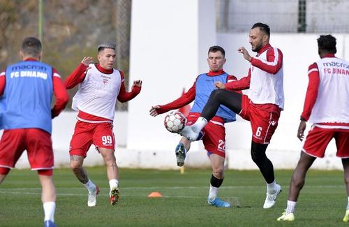Atacantul Robert Moldoveanu (21 de ani) a revenit la antrenamentele lui Dinamo și poate fi soluția așteptată de antrenorul Ionel Gane.