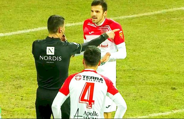 VIDEO Ce o fi văzut Bîrsan?! Penalty scandalos în Hermannstadt - Sepsi!