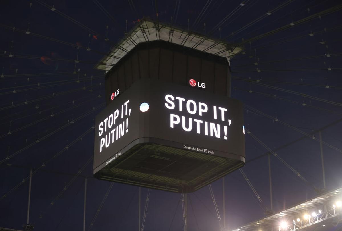 FIFA și UEFA au luat decizia finală în cazul Rusiei: echipele de club și naționalele, excluse din competiții! Contractul cu Gazprom, încheiat
